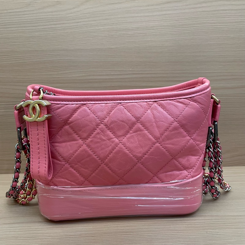 NO:C88 Chanel 香奈兒 流浪包。玫粉金扣 牛皮 小號 2019年 28開 有塵袋 無卡 無盒子 尺寸底長 20*高16*寬8*-1