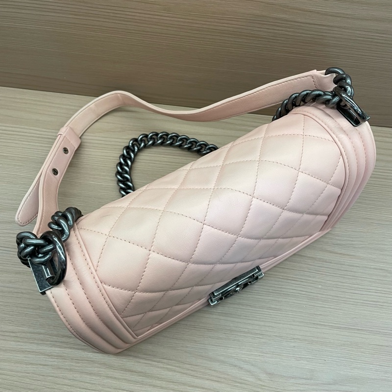 NO:C79 CHANEL香奈儿-Leboy粉色银扣羊皮链条包 2014年,19開,中號 有塵袋 無卡無盒子 尺寸底長25*高15*-2