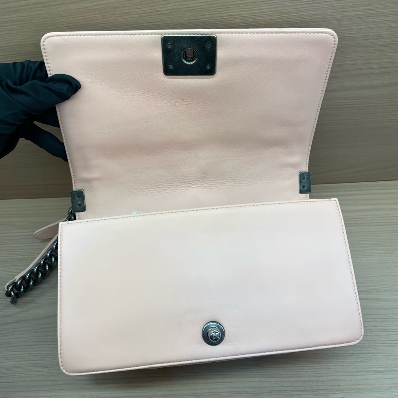 NO:C79 CHANEL香奈儿-Leboy粉色银扣羊皮链条包 2014年,19開,中號 有塵袋 無卡無盒子 尺寸底長25*高15*-10