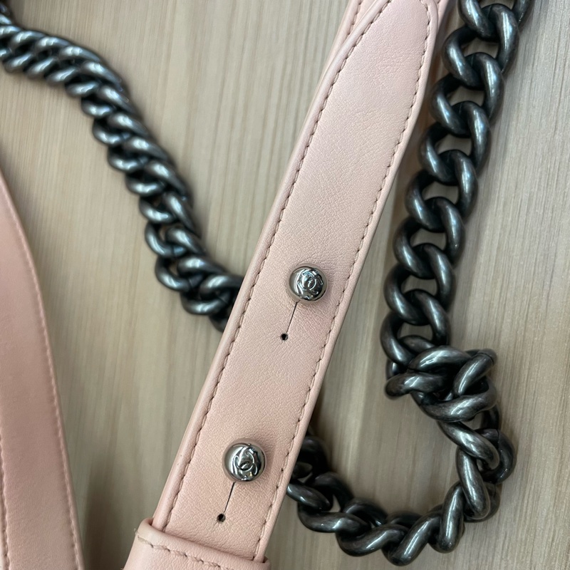 NO:C79 CHANEL香奈儿-Leboy粉色银扣羊皮链条包 2014年,19開,中號 有塵袋 無卡無盒子 尺寸底長25*高15*-13