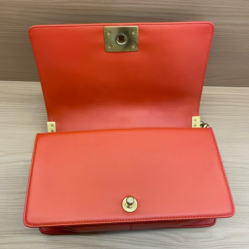 NO:C92 Chanel香奈儿 红金牛皮中號2018年,24開,Leboy V紋鏈條包金扣 有塵袋 無卡 無盒子 尺寸底長25*高15*-11