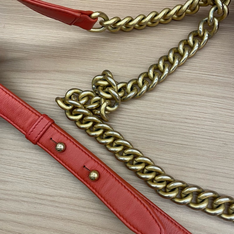 NO:C92 Chanel香奈儿 红金牛皮中號2018年,24開,Leboy V紋鏈條包金扣 有塵袋 無卡 無盒子 尺寸底長25*高15*-13
