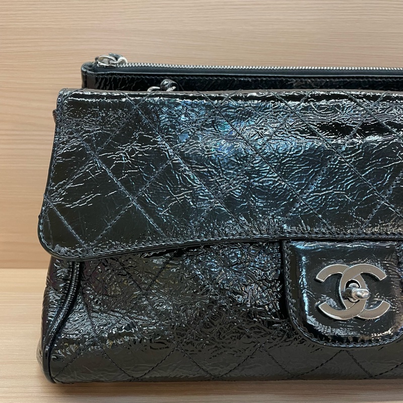 NO:D7 Chanel黑银油蜡皮蛙口cf單肩包2006年10開 有塵袋 無卡無盒子 尺寸底30*高20*寬12*-5