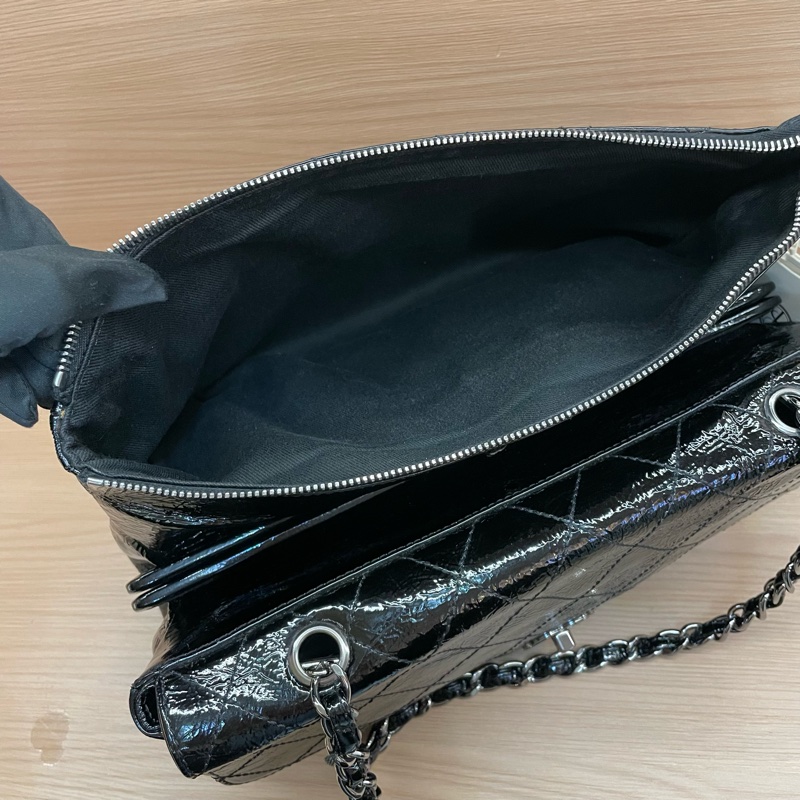 NO:D7 Chanel黑银油蜡皮蛙口cf單肩包2006年10開 有塵袋 無卡無盒子 尺寸底30*高20*寬12*-12