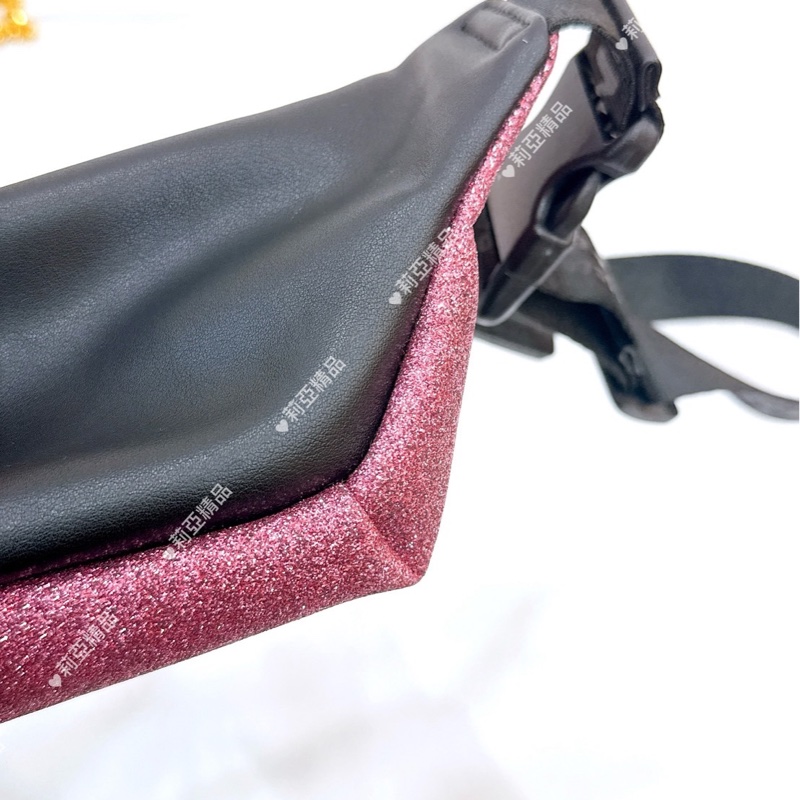 莉亞精品♡ 眨眼亮片粉腰包 二手-2