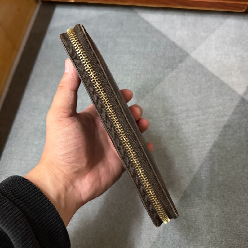 Lv老花拉鍊長夾 (M60017)-3