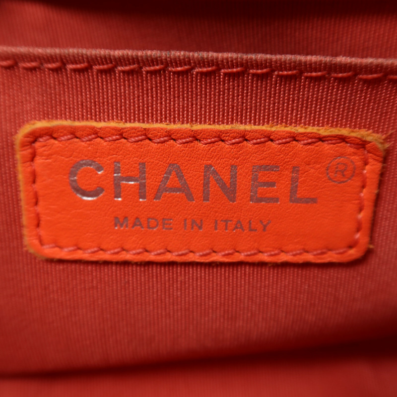 CHANEL 牛皮皮革Boy 20銀扣鏈帶肩背袋-5