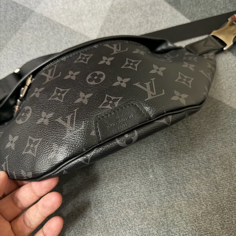 Lv新款黑花腰包（M46035 ) 芯片款-3