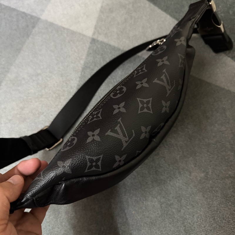 Lv新款黑花腰包（M46035 ) 芯片款-4