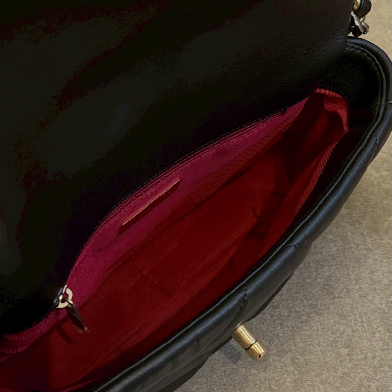 香奈兒19bag黑金小號-4