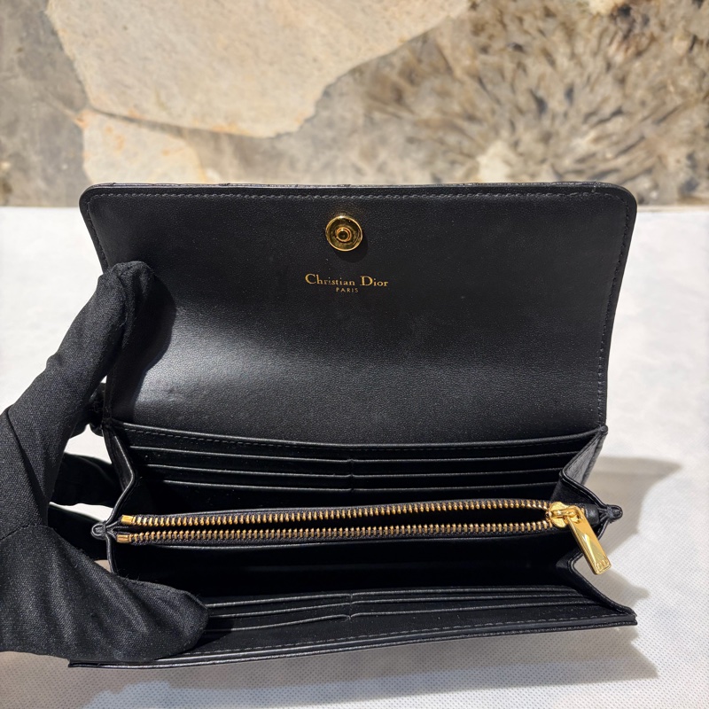 Dior黑牛皮金釦信封長夾-6