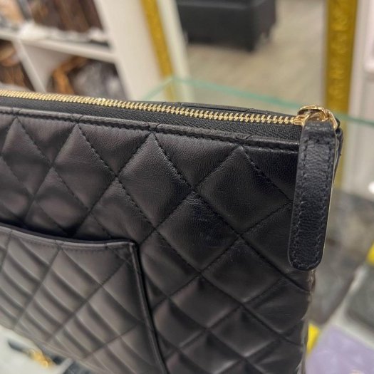 東區正精品㊣CHANEL 香奈兒黑色羊皮全皮金釦菱格紋一字拉鍊萬用包內袋手拿包大款 RZ6355-7