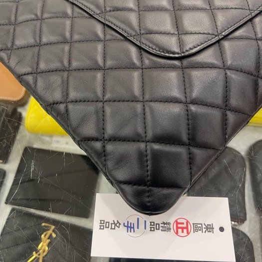 東區正精品㊣CHANEL 香奈兒黑色羊皮全皮金釦菱格紋一字拉鍊萬用包內袋手拿包大款 RZ6355-9