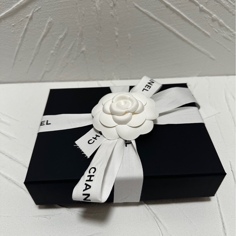 全新 CHANEL 經典款L拉鏈短夾
