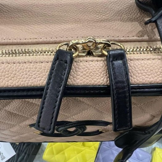 東區正精品㊣CHANEL VANITY CASE 24cm 香奈兒駝色黑邊荔枝牛皮菱格紋金釦拉鍊斜背包化妝箱包兩用包大款 RZ6356-1