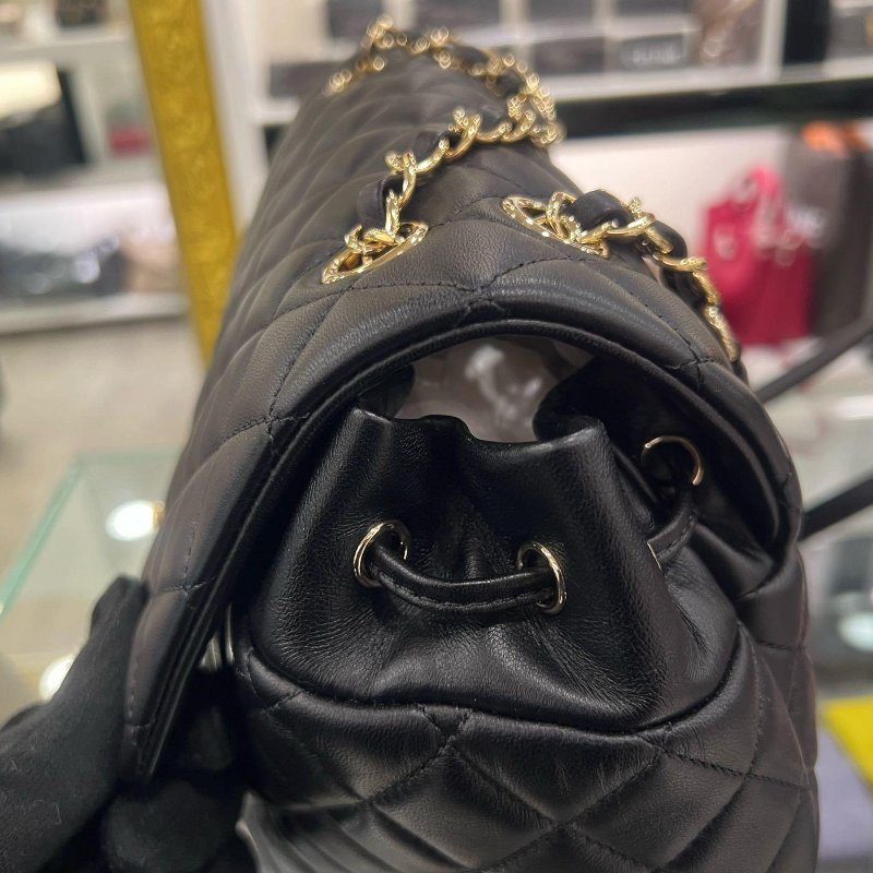 東區正精品㊣CHANEL A91122 香奈兒黑色羊皮翻蓋金釦金鍊雙肩後背包大款 RZ6358-2