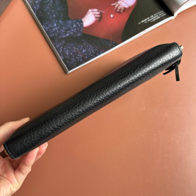 ::GUCCI:: 291102 Soho黑色皮革雙G壓紋流蘇拉鍊長夾-18