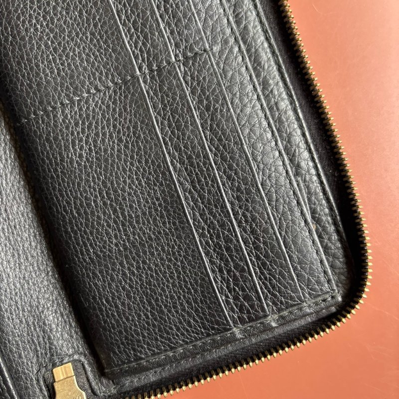 ::GUCCI:: 291102 Soho黑色皮革雙G壓紋流蘇拉鍊長夾-23