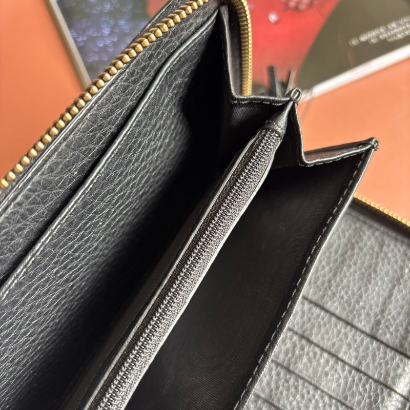 ::GUCCI:: 291102 Soho黑色皮革雙G壓紋流蘇拉鍊長夾-27