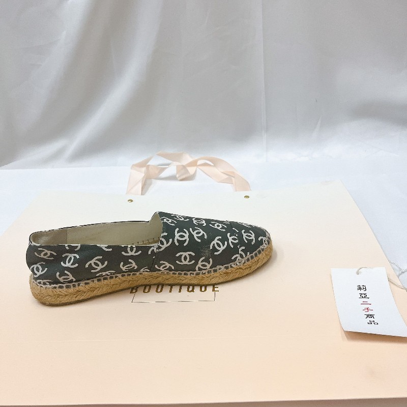 莉亞精品♡CHANEL 滿印logo皮面漁夫鞋 尺碼39 二手美品-8