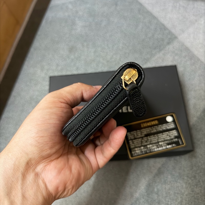 Chanel 經典Boy系列菱格荔枝紋牛皮金釦拉鍊中夾-3