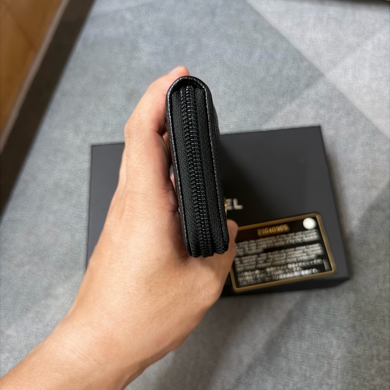 Chanel 經典Boy系列菱格荔枝紋牛皮金釦拉鍊中夾-5