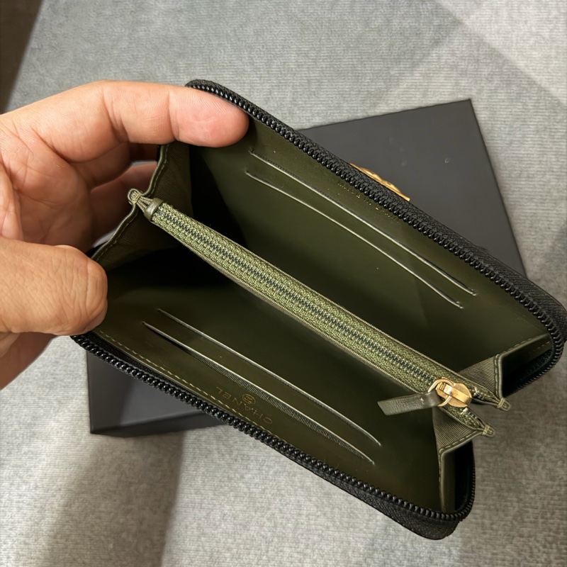 Chanel 經典Boy系列菱格荔枝紋牛皮金釦拉鍊中夾-6