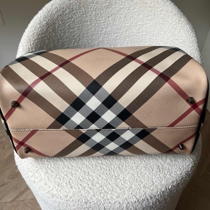 Burberry巴寶莉 經典防水格紋波士頓手提包 底長30-1
