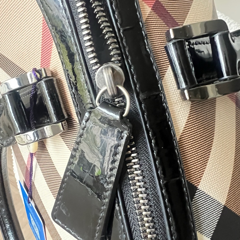 Burberry巴寶莉 經典防水格紋波士頓手提包 底長30-5