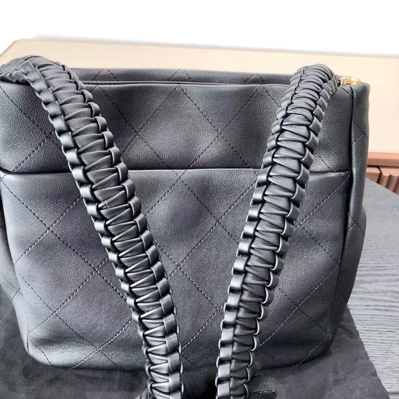 Chanel香奈兒23A黑金嬉皮hobo托特23芯片-8