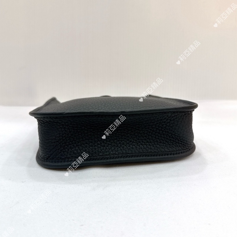 莉亞精品♡ Hermes Evelyne 16 黑金 W刻-4