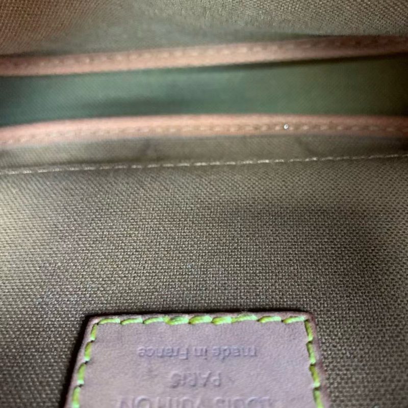 LV路易威登 五合一粉肩帶斜挎包-7