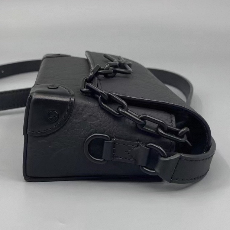 👯♀️Louis Vuitton路易威登 磨砂黑全皮壓紅插銷盒子包-13