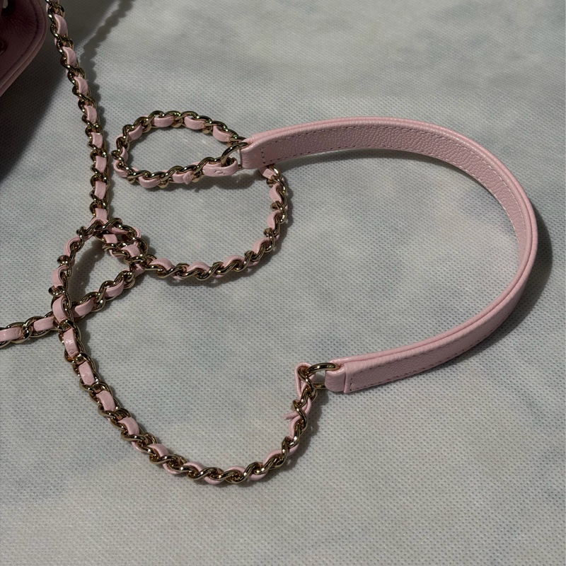 Chanel粉色牛皮水桶斜背包-10