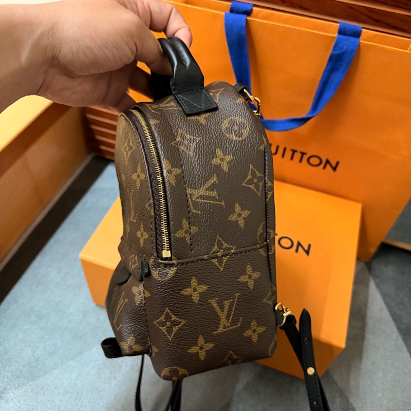 Lv 新款Mini後背包(M44873)-4