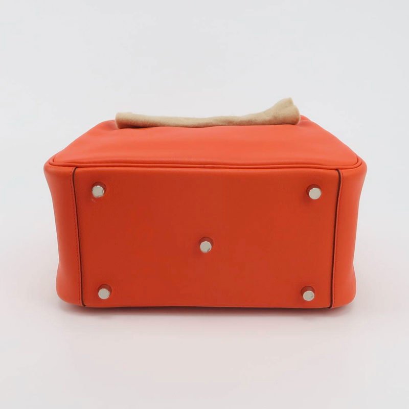 Hermes Lindy26純色旋扣單肩包Swift牛皮銀扣9J火焰橘X刻-5