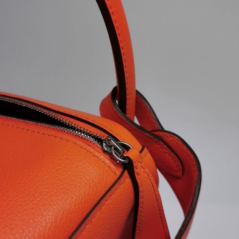 Hermes Lindy26純色旋扣單肩包Swift牛皮銀扣9J火焰橘X刻-13