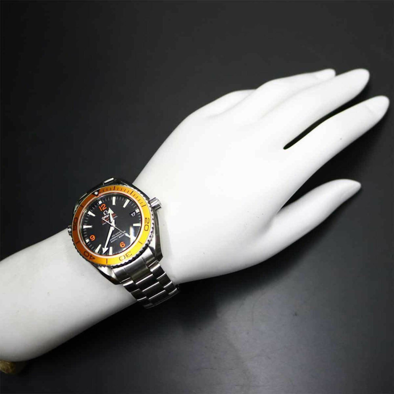 歐米茄海馬系列海洋宇宙600公尺潛水錶 232 30 42 21 01 002 男士腕錶，日期顯示，黑色錶盤，自動機械機芯-3