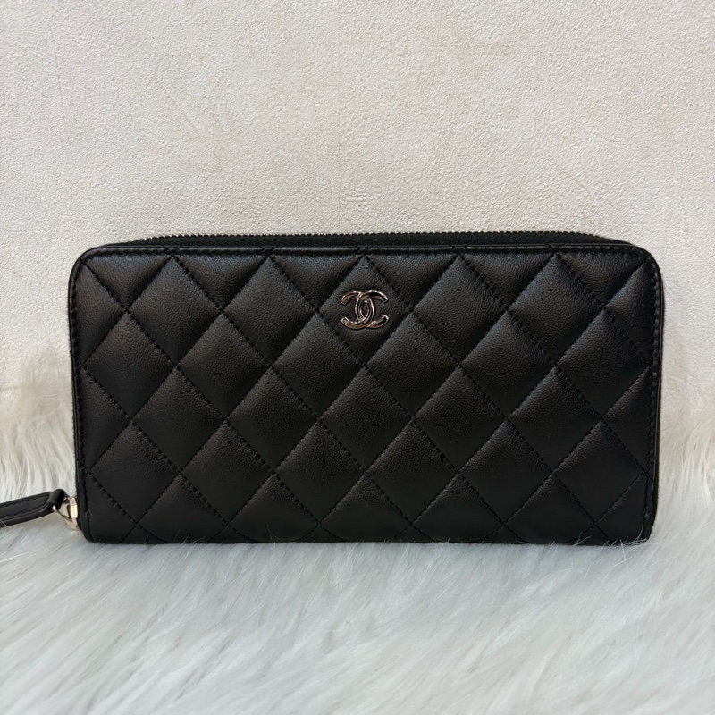 CHANEL A50097 黑羊皮菱格紋銀釦 零錢 發財 長夾 皮夾-0