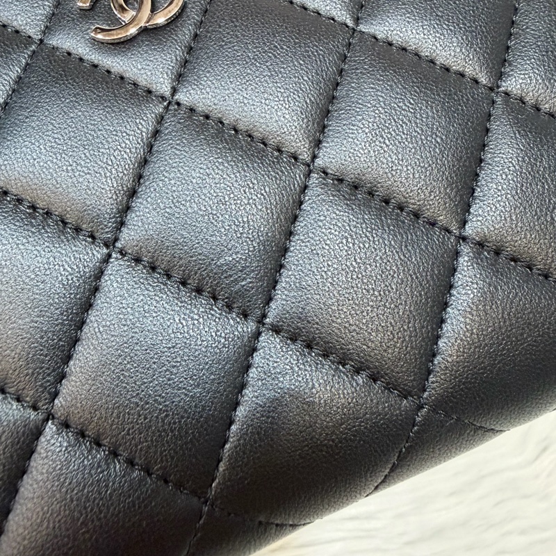 CHANEL A50097 黑羊皮菱格紋銀釦 零錢 發財 長夾 皮夾-22