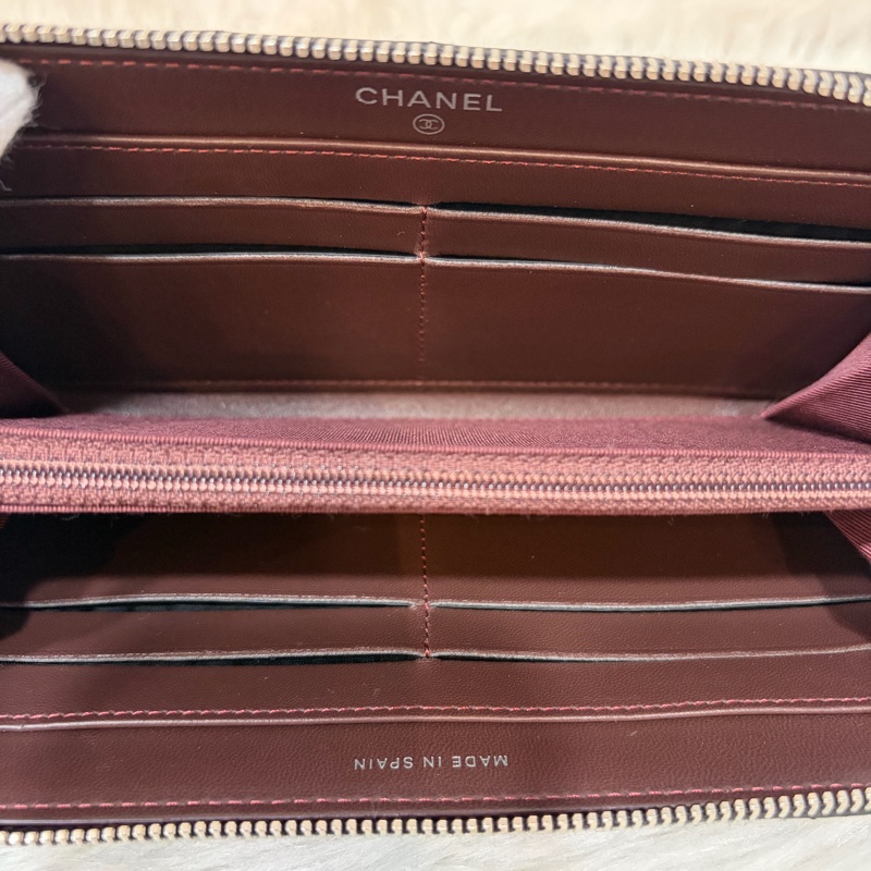 CHANEL A50097 黑羊皮菱格紋銀釦 零錢 發財 長夾 皮夾-33