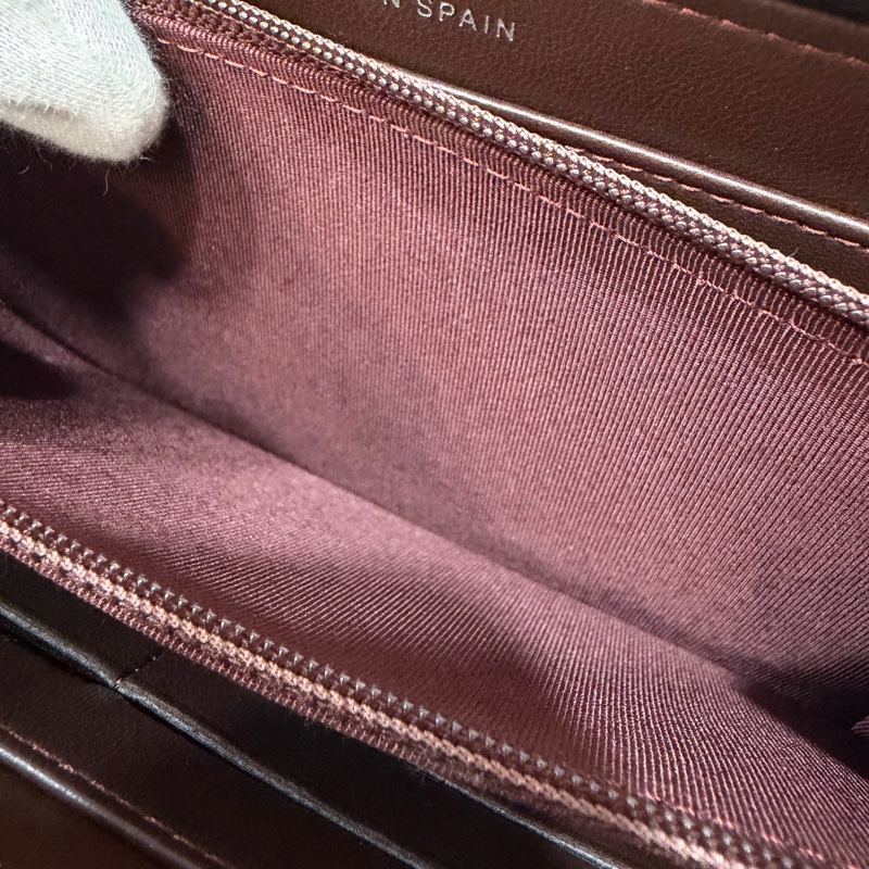 CHANEL A50097 黑羊皮菱格紋銀釦 零錢 發財 長夾 皮夾-46