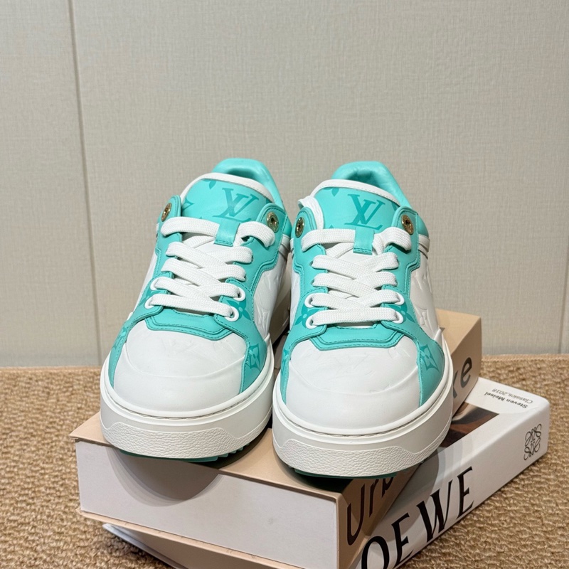 LV 路易威登 Time Out 薄荷綠女款 老花壓紋運動板鞋-1