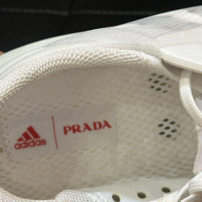 💎Han's house精品服飾💎Prada 聯名 adidas 鞋 現貨 UK 8 ~10 原價19000-5
