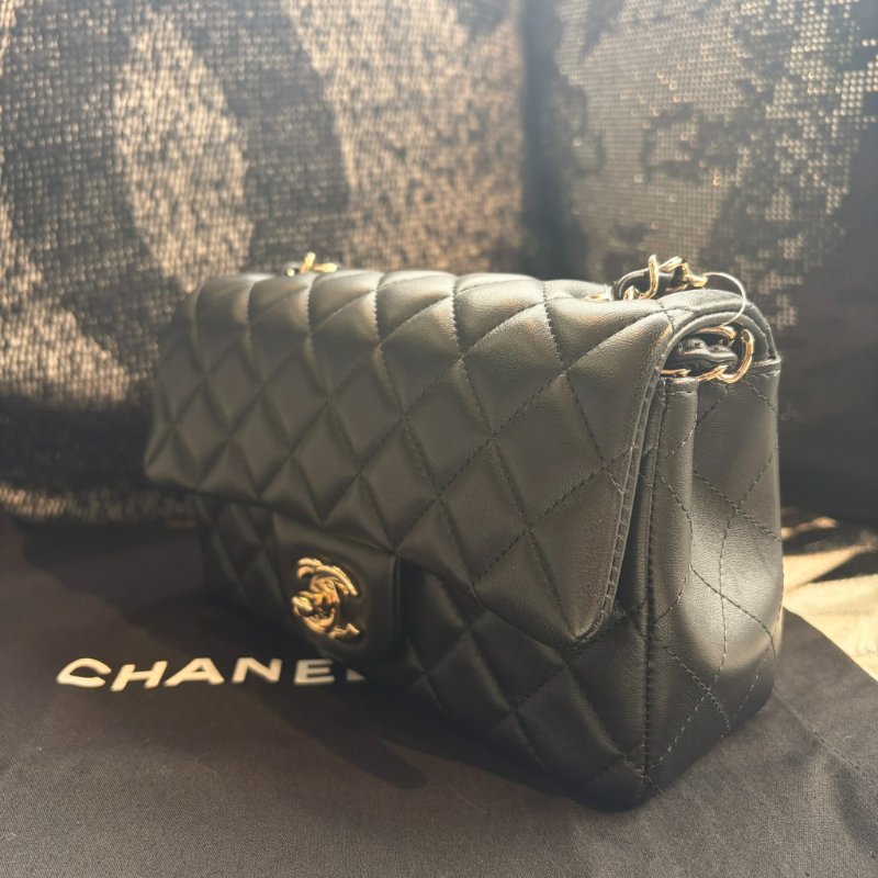 CHANEL小羊皮MINI20黑色 晶片款-3