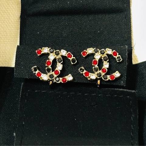 CHANEL 雙C寶石LOGO 耳夾 未使用新品保證正品 附盒裝