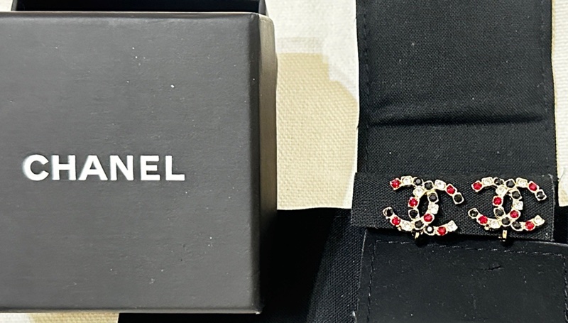 CHANEL 雙C寶石LOGO 耳夾 未使用新品保證正品 附盒裝-1