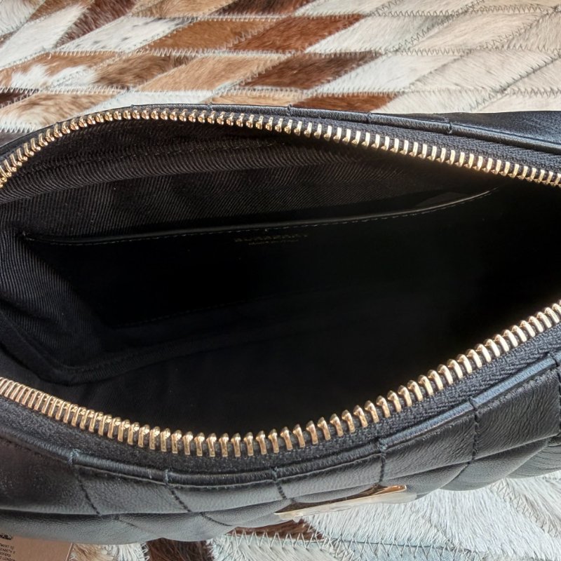 BURBERRY 縫線相機包 小 黑 全新-4