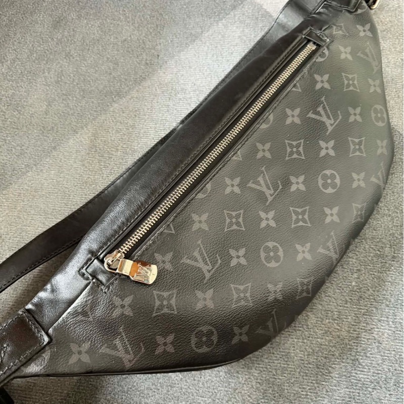Lv黑老花腰包-5