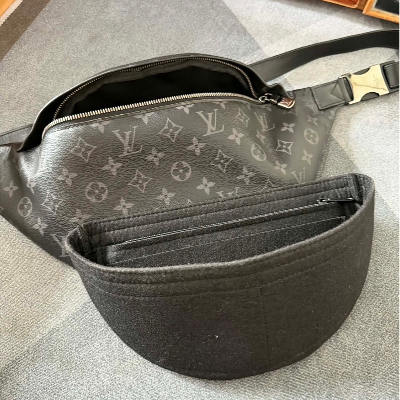 Lv黑老花腰包-7